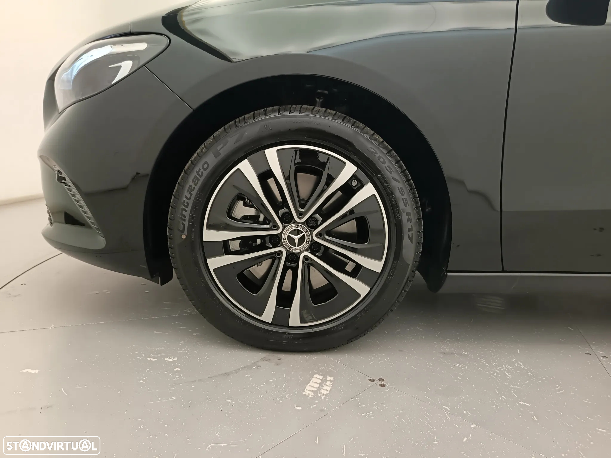 Mercedes-Benz B 250 e - 17