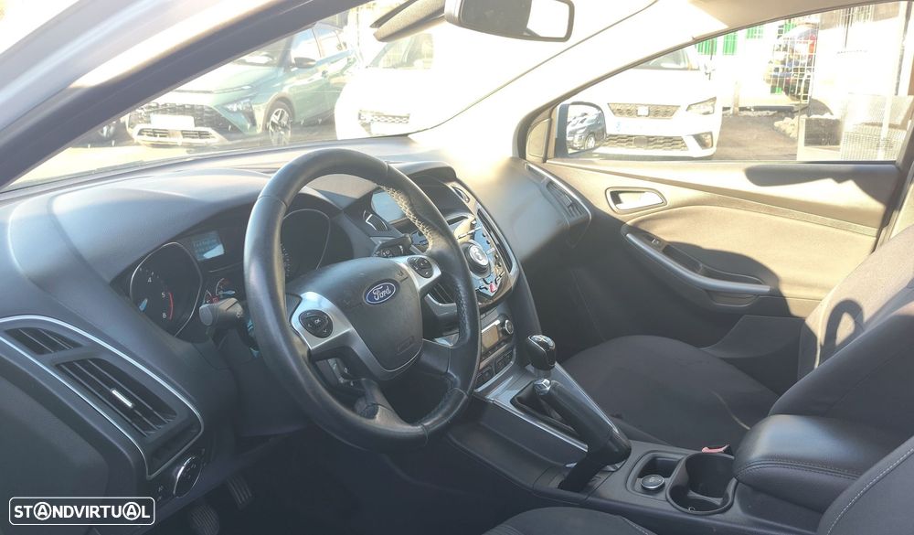 Ford Focus SW 1.6 TDCi Titanium - 17