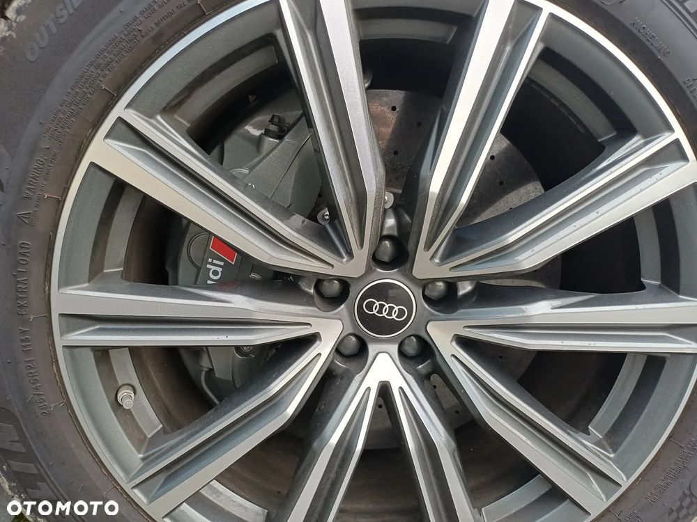 Audi SQ8 - 24