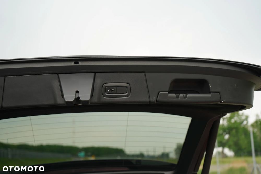 Volvo V90 D4 Inscription - 8