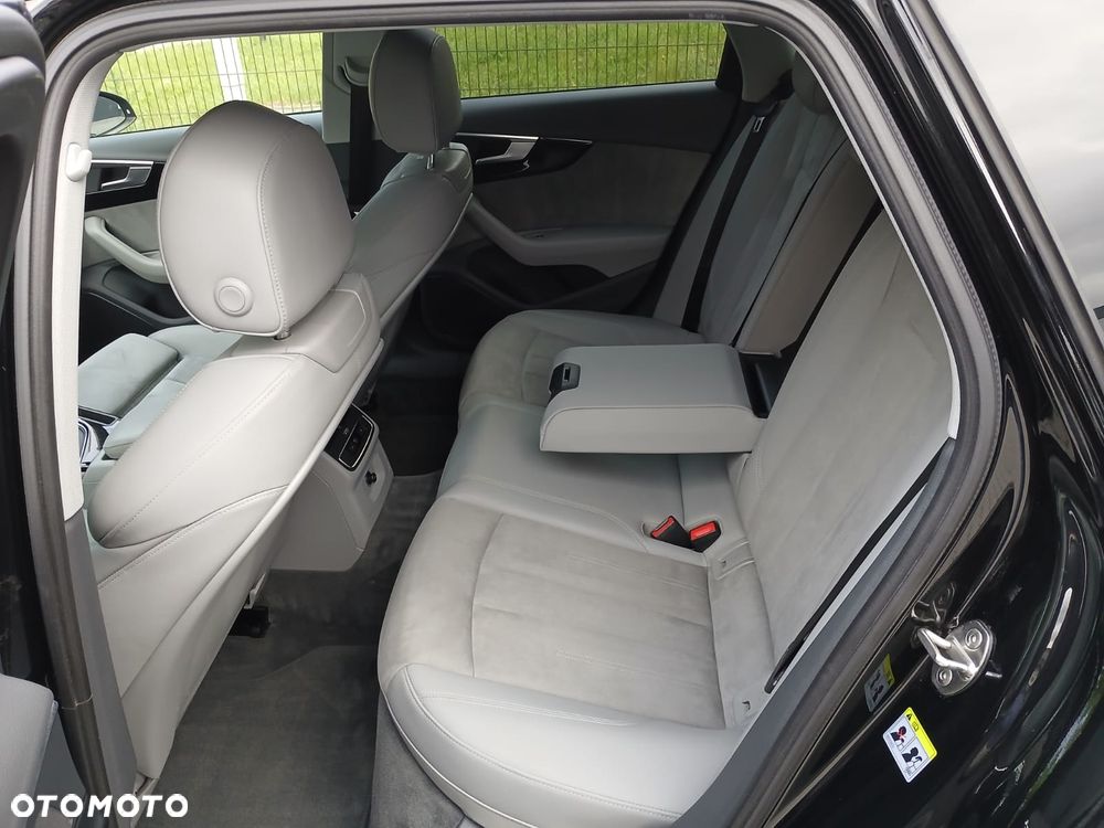 Audi A4 Avant 2.0 TDI DPF clean diesel quattro S tronic S line Sportpaket - 22