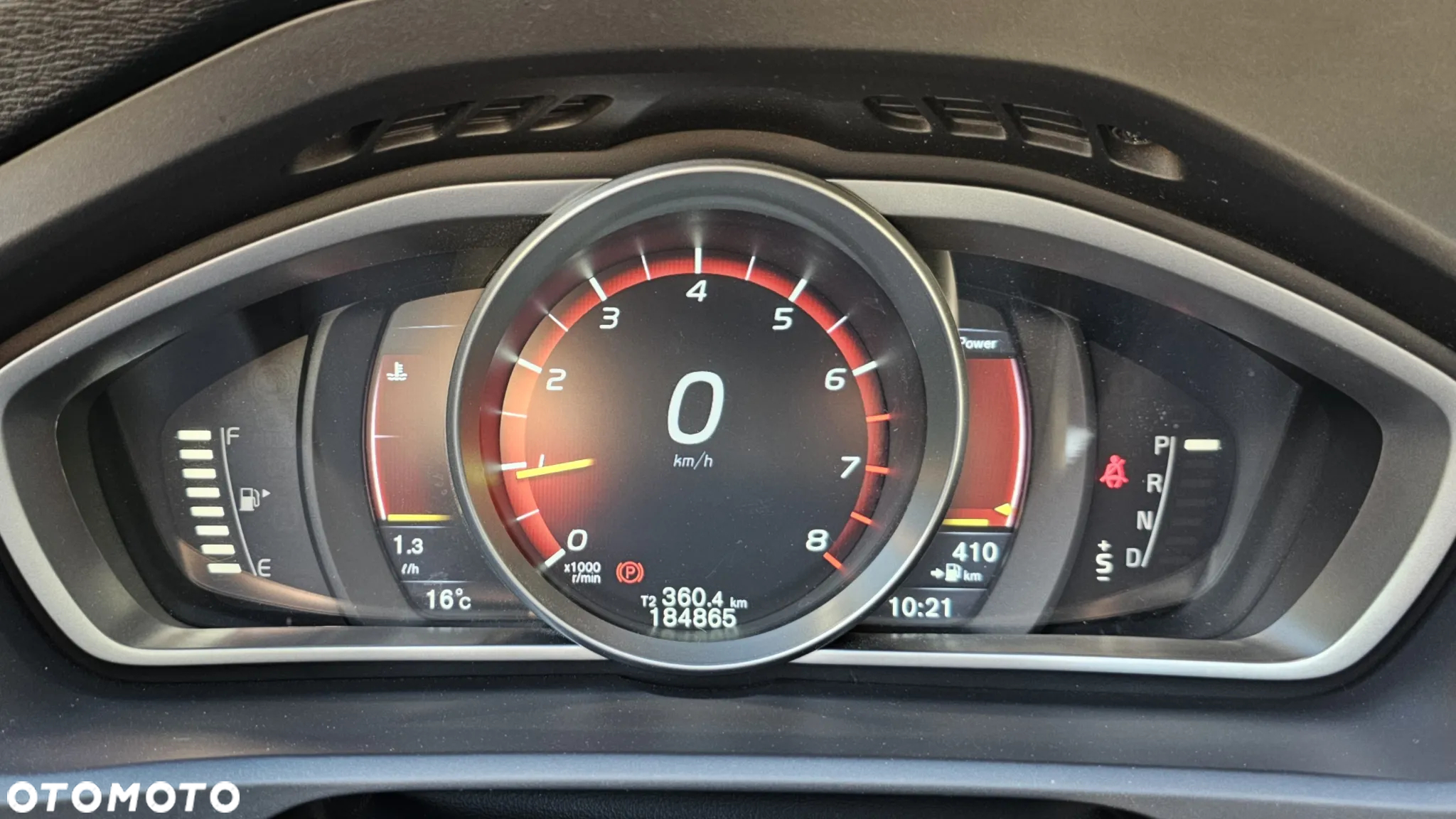 Volvo V40 Cross Country - 9