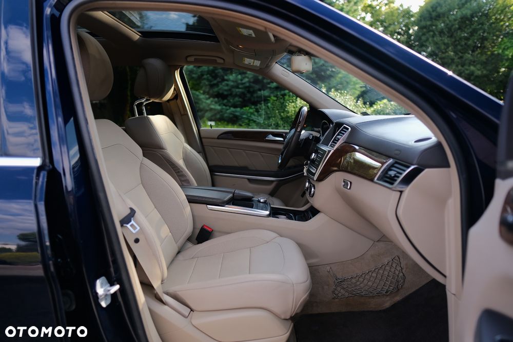 Mercedes-Benz GL 450 - 14