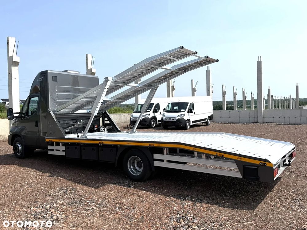 Iveco Daily 70C21A8P Laweta na dwa auta - 18