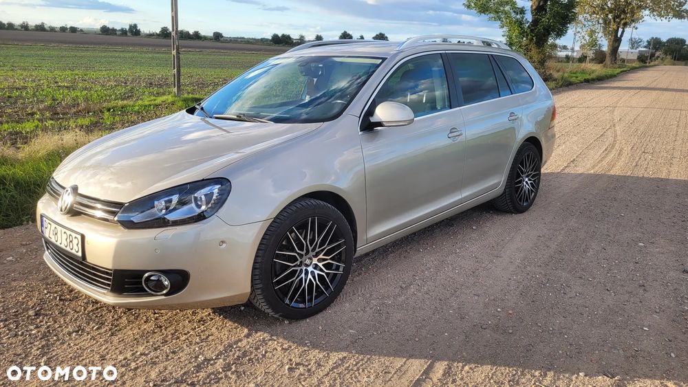 Volkswagen Golf 2.0 TDI DPF Highline - 12