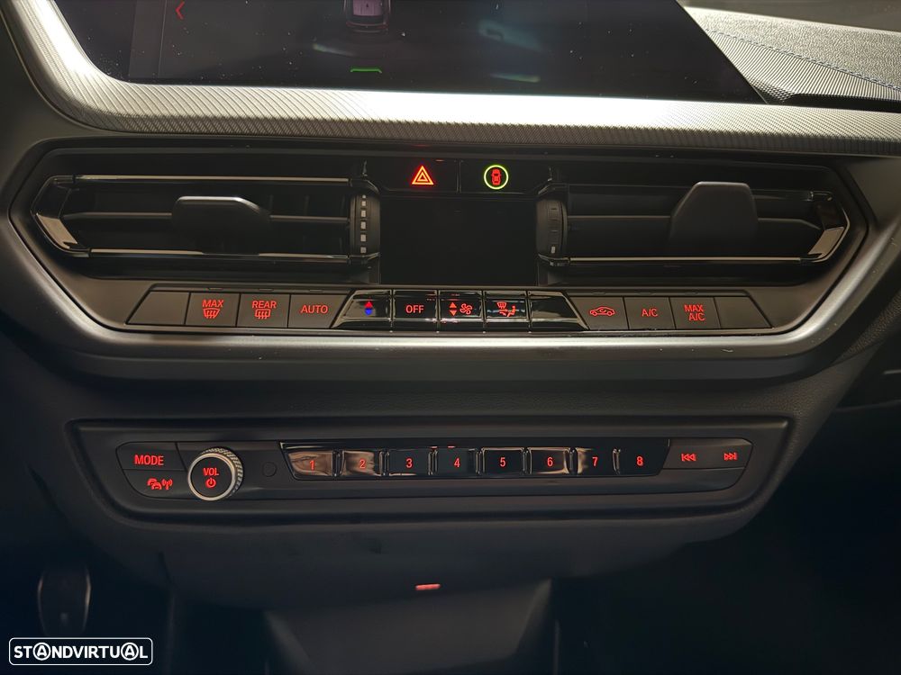 BMW 116 d Pack Desportivo M - 21