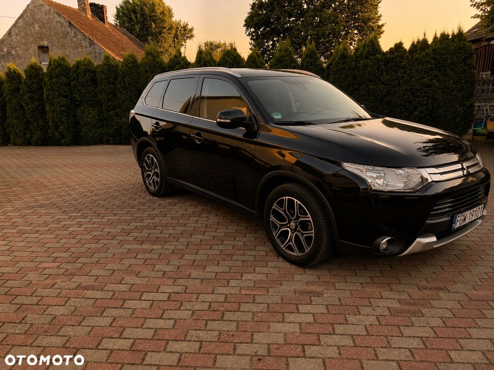 Mitsubishi Outlander 2.2 DID Intense + 4WD - 34
