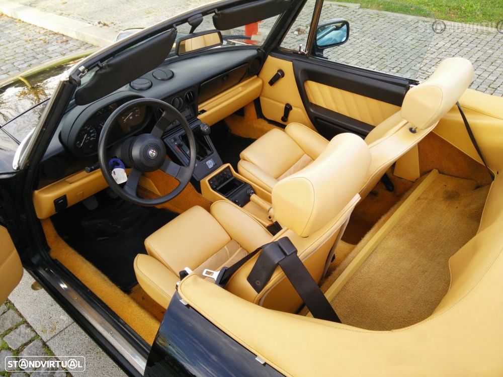 Alfa Romeo Spider - 2