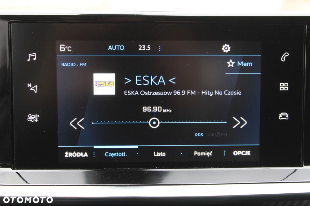 Peugeot 2008 BlueHDi 110 Allure Pack - 22