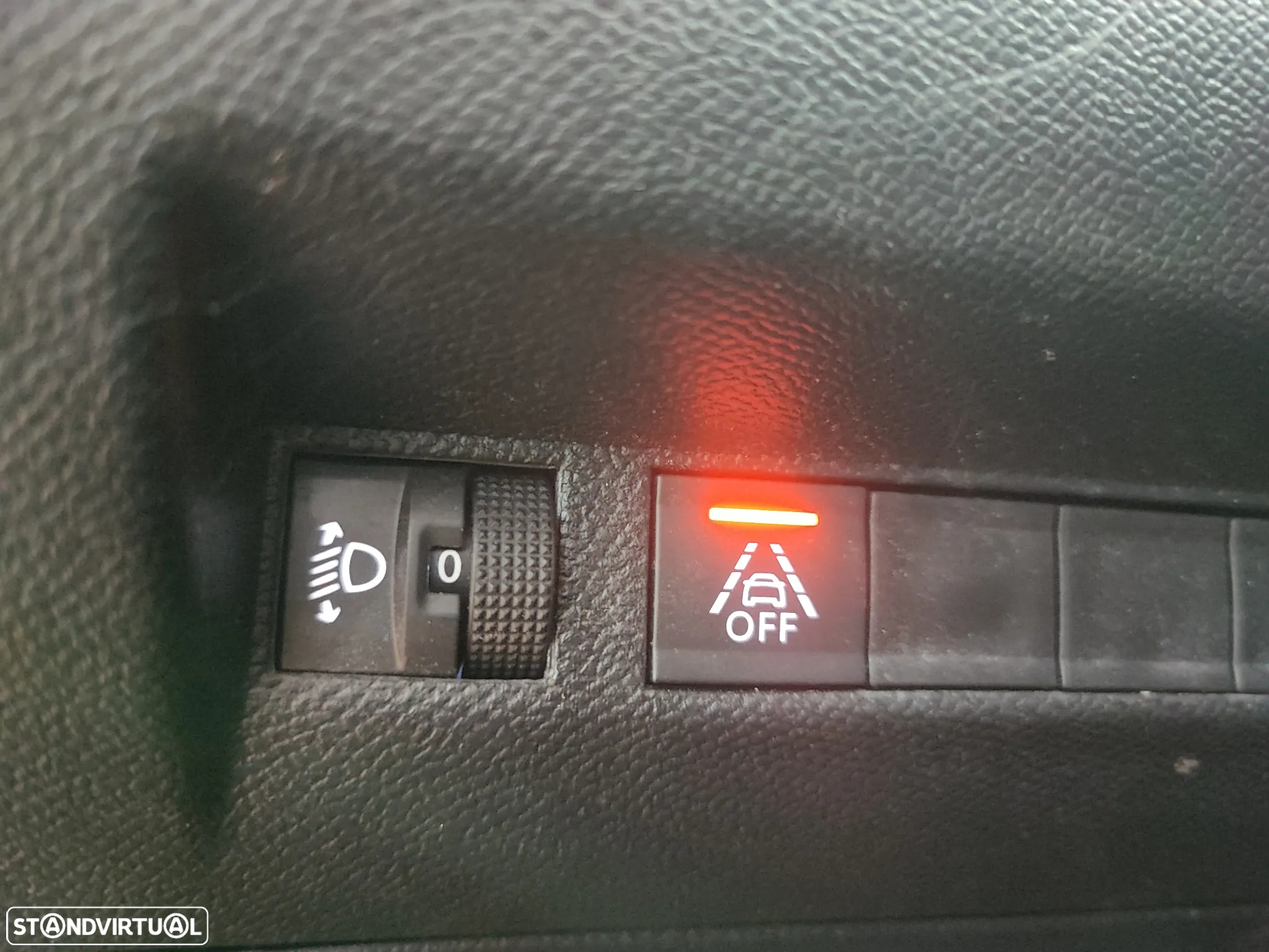 Peugeot 2008 BlueHDi 110 Active - 35