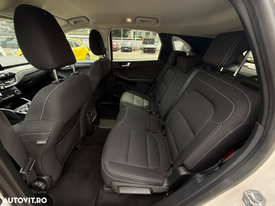 Ford Kuga - 15