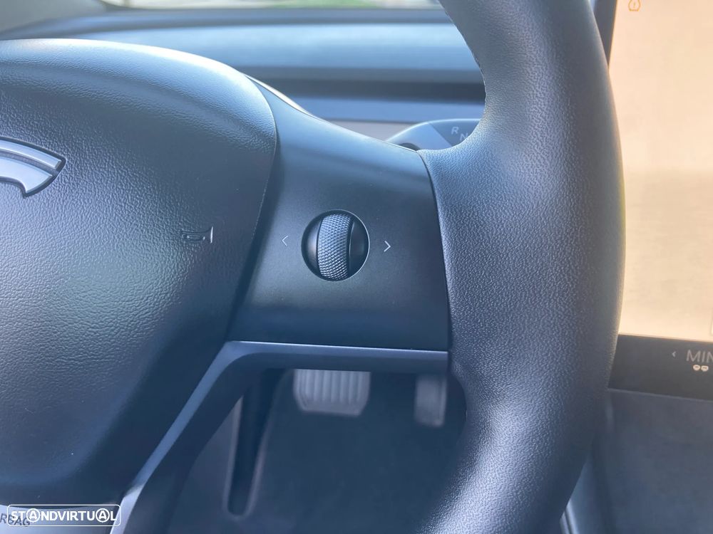 Tesla Model 3 RWD - 14