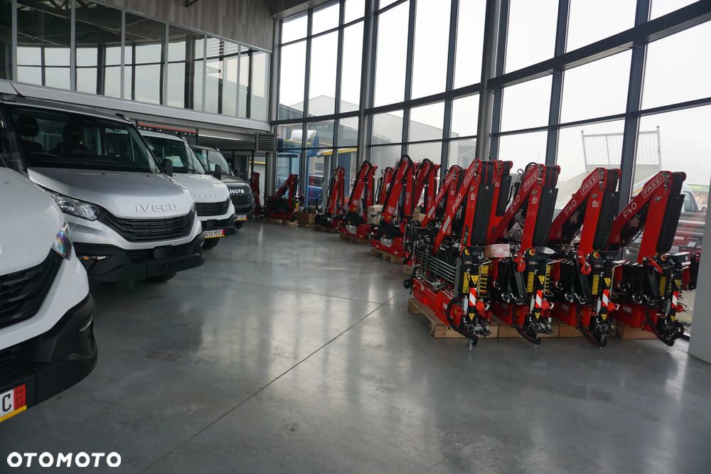 Iveco 50C18 HDS żuraw dźwig - 2