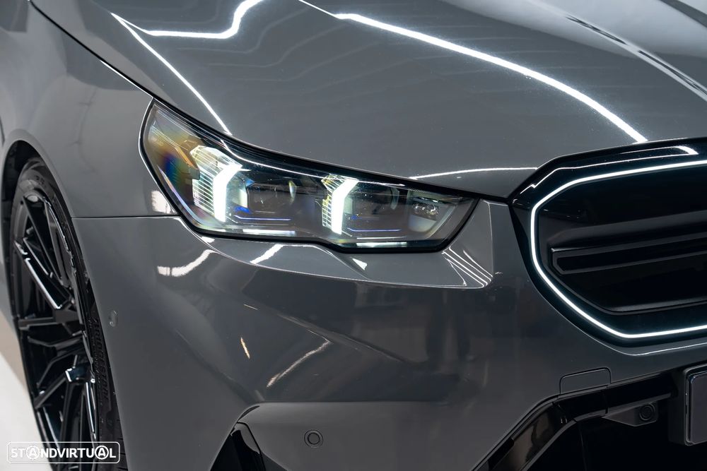BMW M5 xDrive - 7
