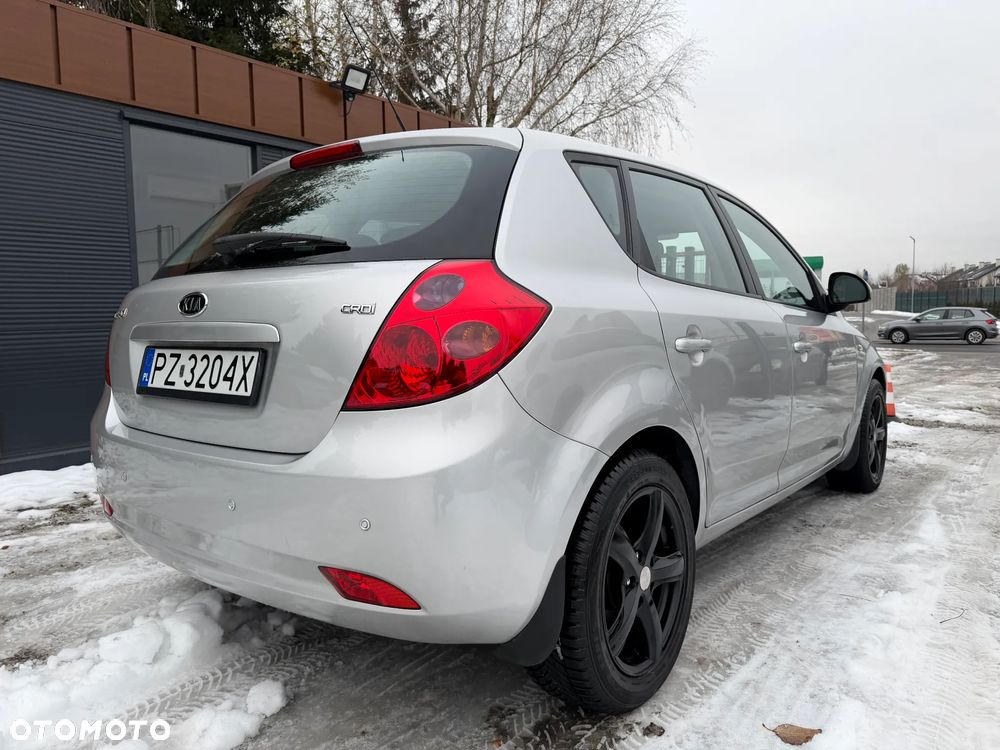 Kia Ceed 1.6 Crdi Comfort + - 22