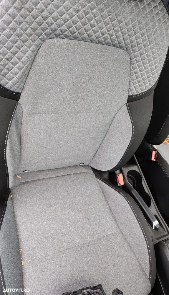 Dezmembrez Renault Clio V facelift an 2024 - 15