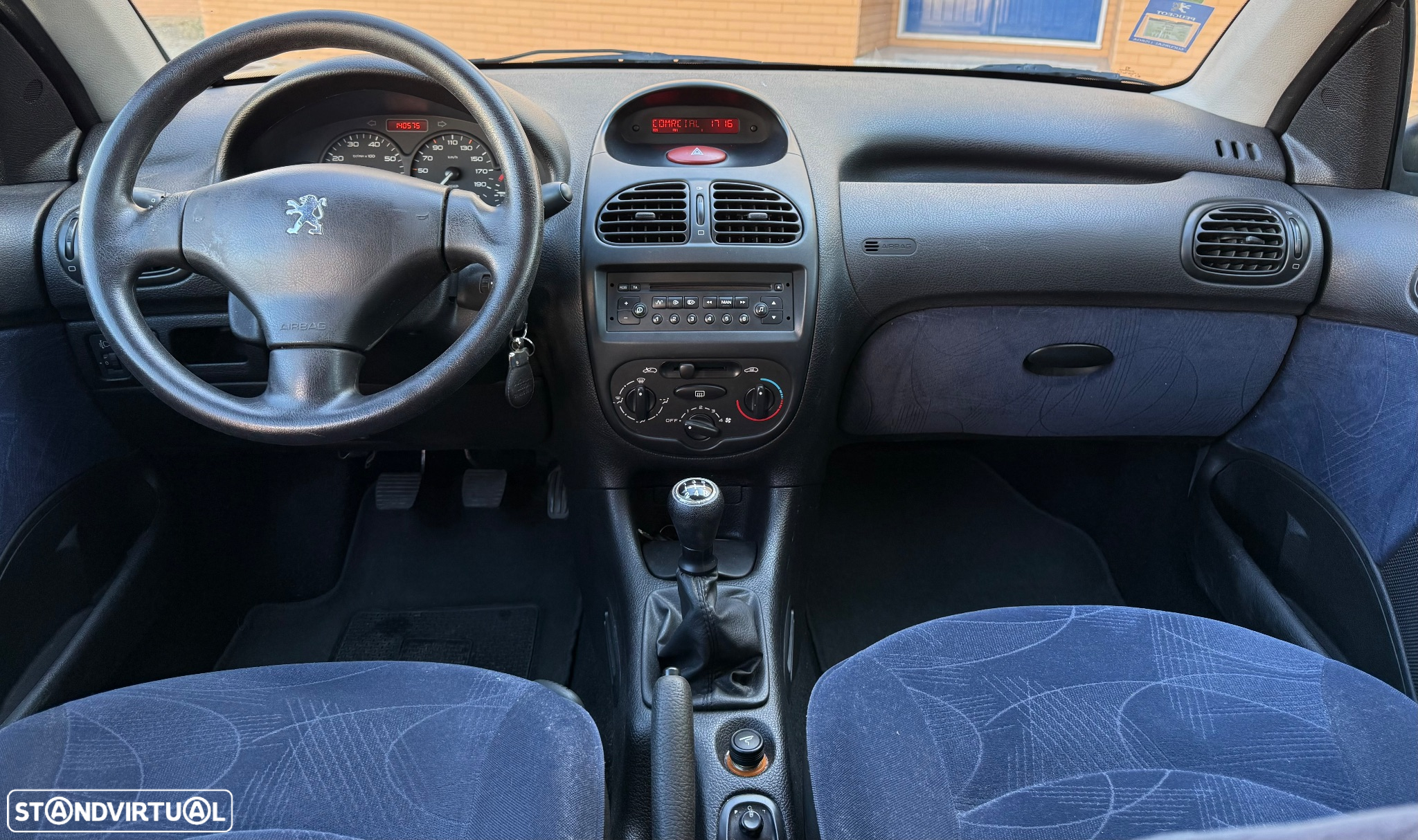 Peugeot 206 1.1 XR - 16
