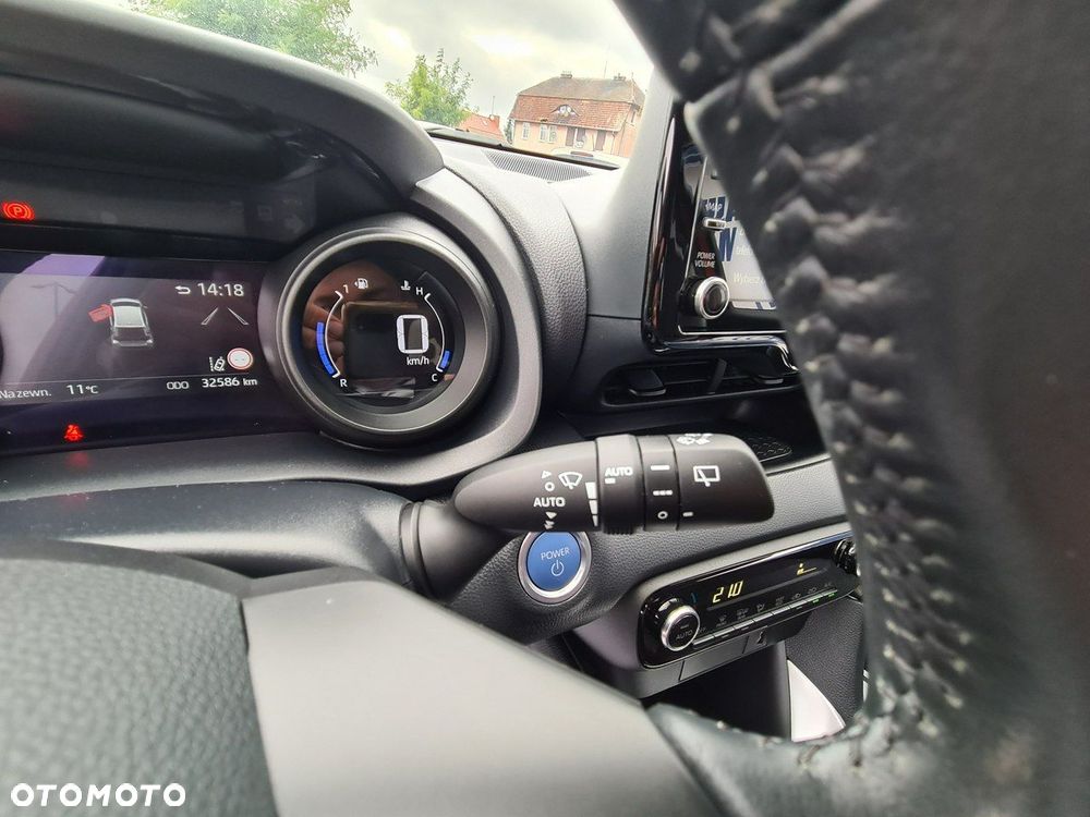 Toyota Yaris Hybrid 1.5 Comfort - 22