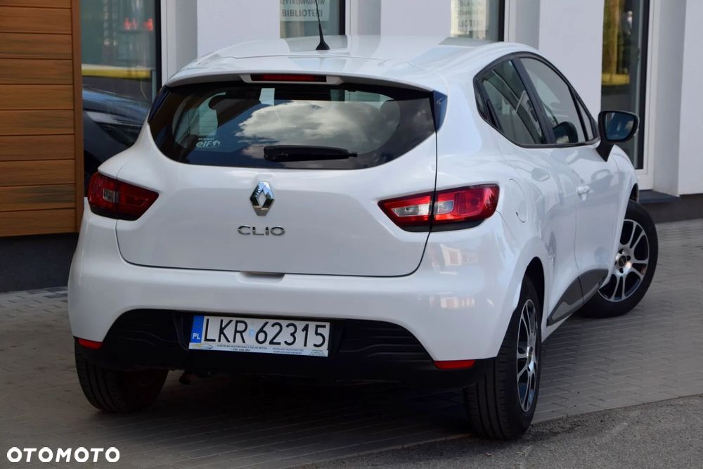 Renault Clio 1.2 16V Limited - 12