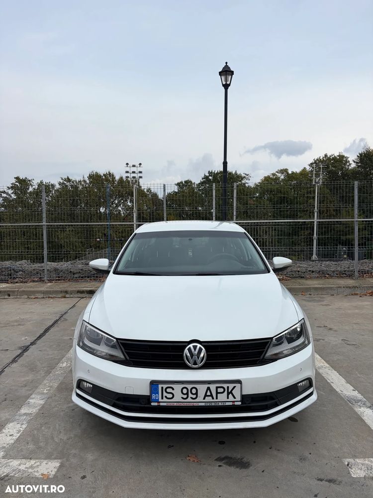 Volkswagen Jetta 2.0 TDI Trendline - 2