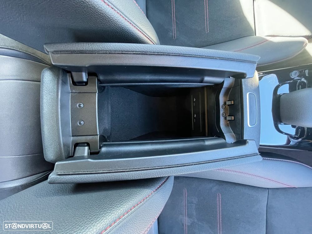 Mercedes-Benz A 250 - 31