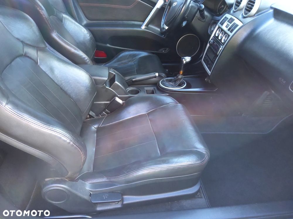Hyundai Coupe - 21