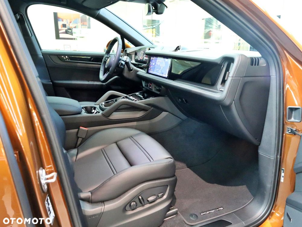 Porsche Cayenne - 14