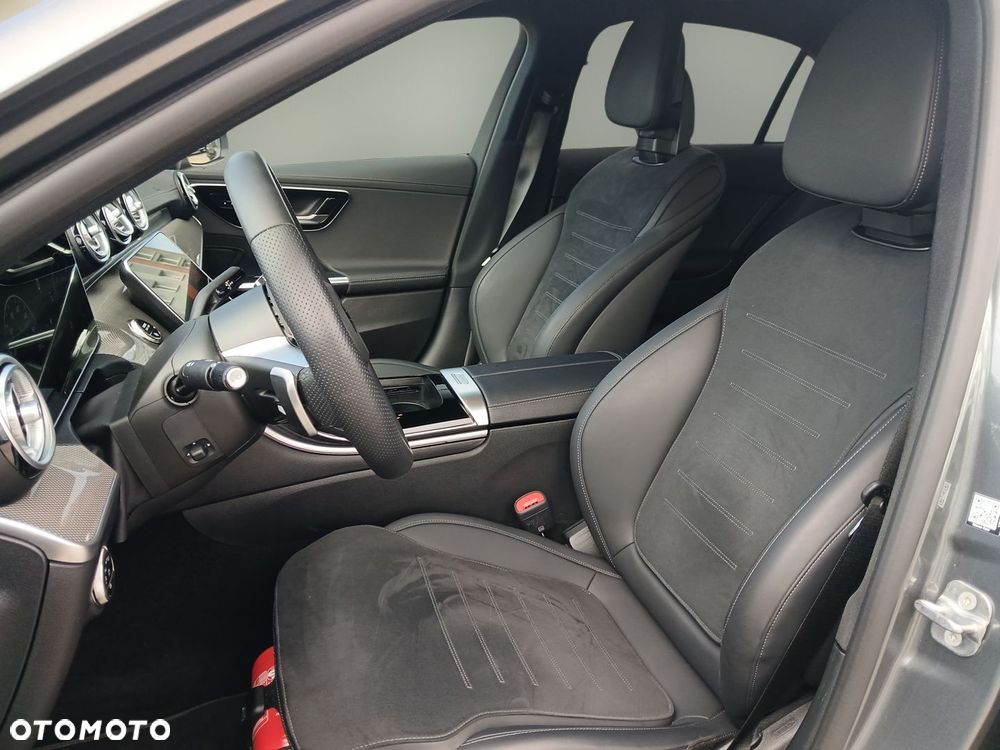 Mercedes-Benz Klasa C 220 d 9G-TRONIC 4Matic AMG Line Advanced - 19