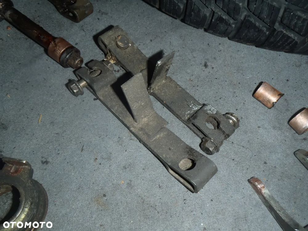 wybierak ze skrzyni biegów wybierak  łapa łożyska daewoo matiz 800 posiadam wszystkie części do tego modelu - 16