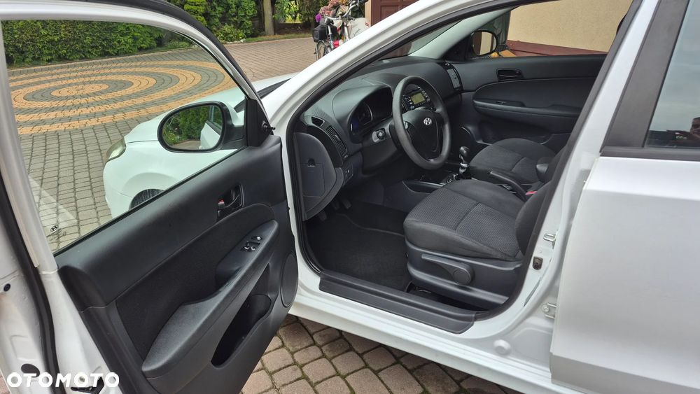 Hyundai i30 1.4 Base + EU5 - 20