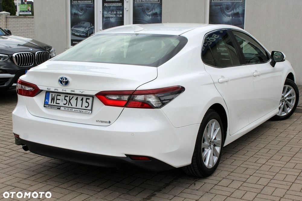 Toyota Camry 2.5 Hybrid Comfort CVT - 6