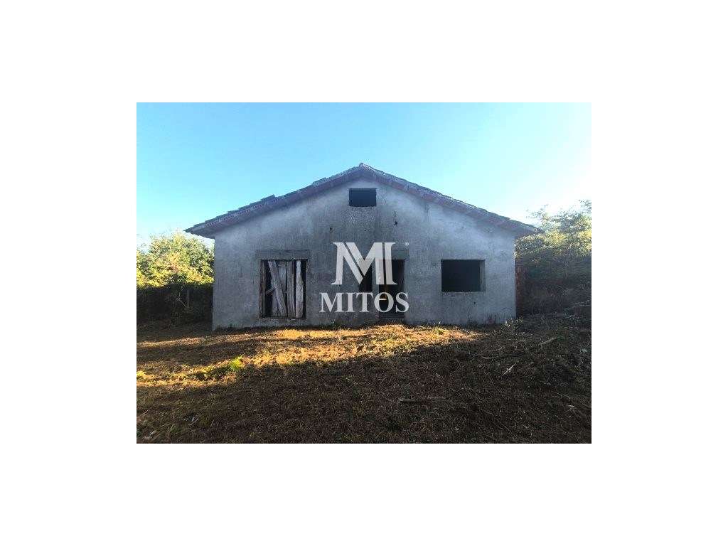 Terreno em Mujães - Grande imagem: 3/23