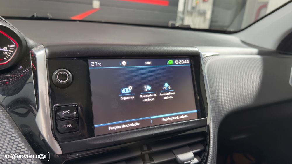 Peugeot 2008 1.2 PureTech GT Line - 26