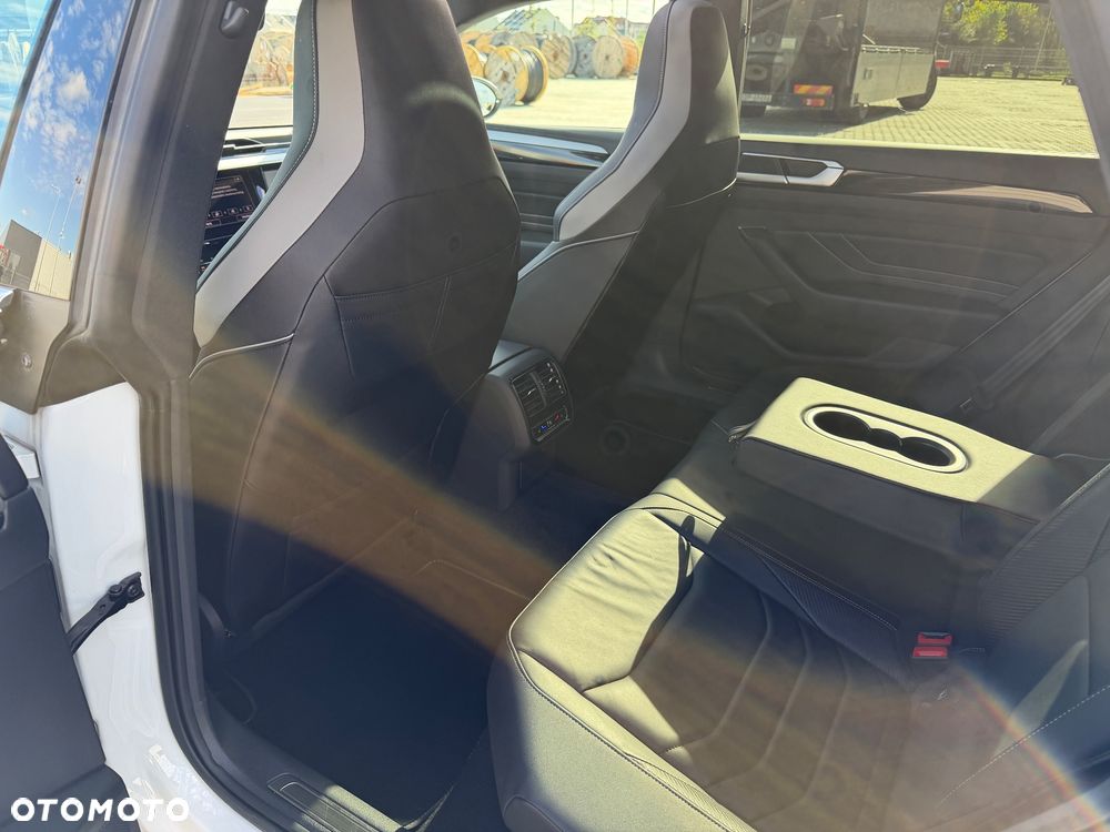 Volkswagen Arteon 2.0 TDI SCR 4Motion DSG R-Line - 20