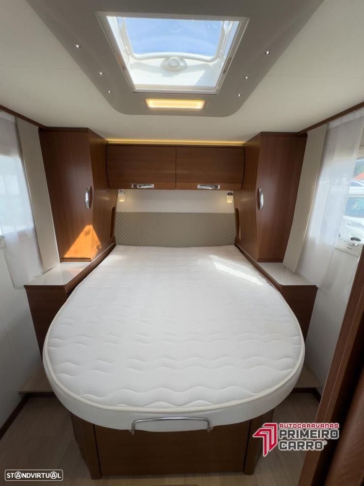 Rapido Serie 6F 696 FF Premium c.central e basculante - 30