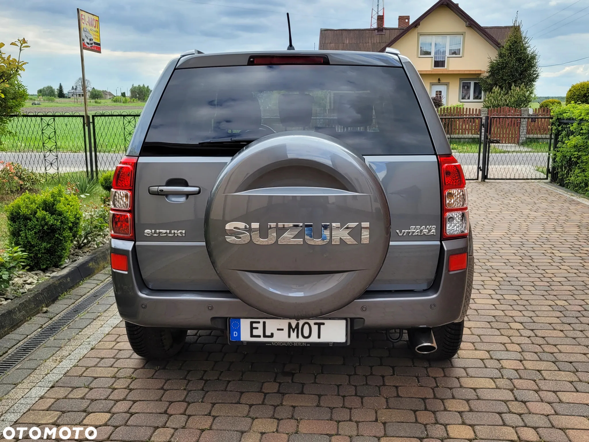 Suzuki Grand Vitara 2.0 Comfort + - 5