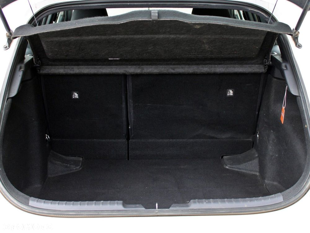 Toyota Corolla 1.8 Hybrid Comfort - 13