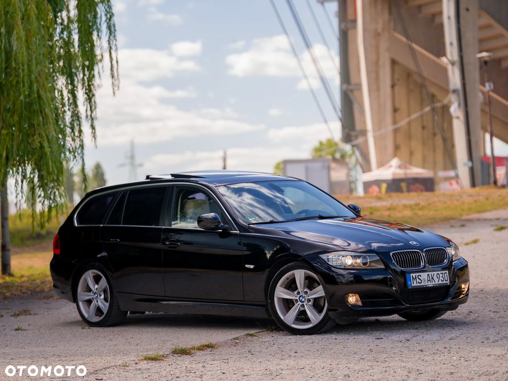 BMW Seria 3 325i Edition Exclusive - 4