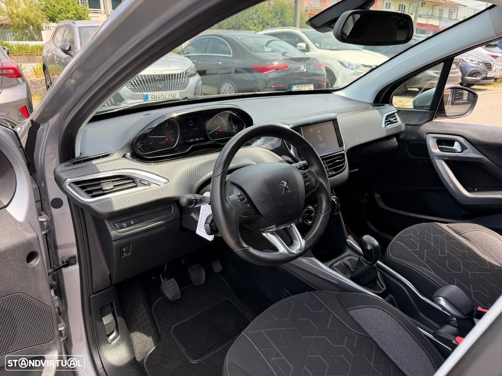 Peugeot 2008 1.6 BlueHDi Allure - 9