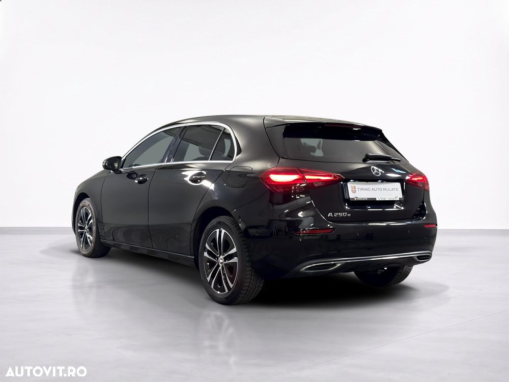 Mercedes-Benz A 250 - 4