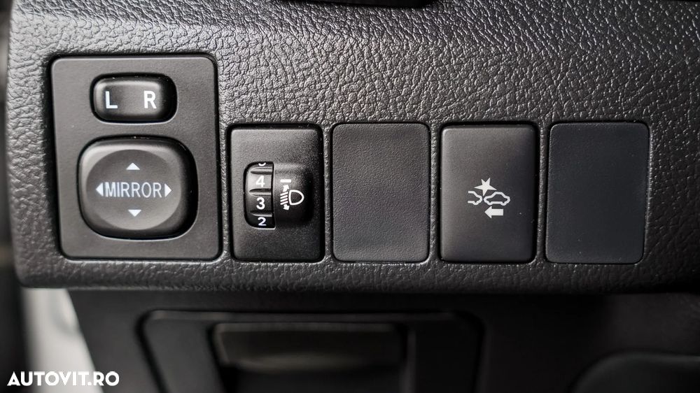 Toyota Auris 1.8 VVT-i Hybrid Automatik Touring Sports Life - 24