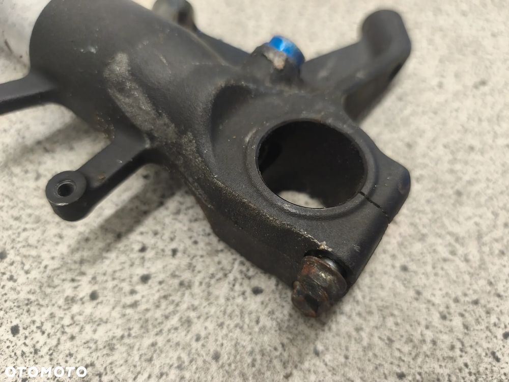 Laga lewa, zawieszenie przód, amortyzator, kopyto Suzuki GSXR 750 GSXR750 GSX-R 750 - 8