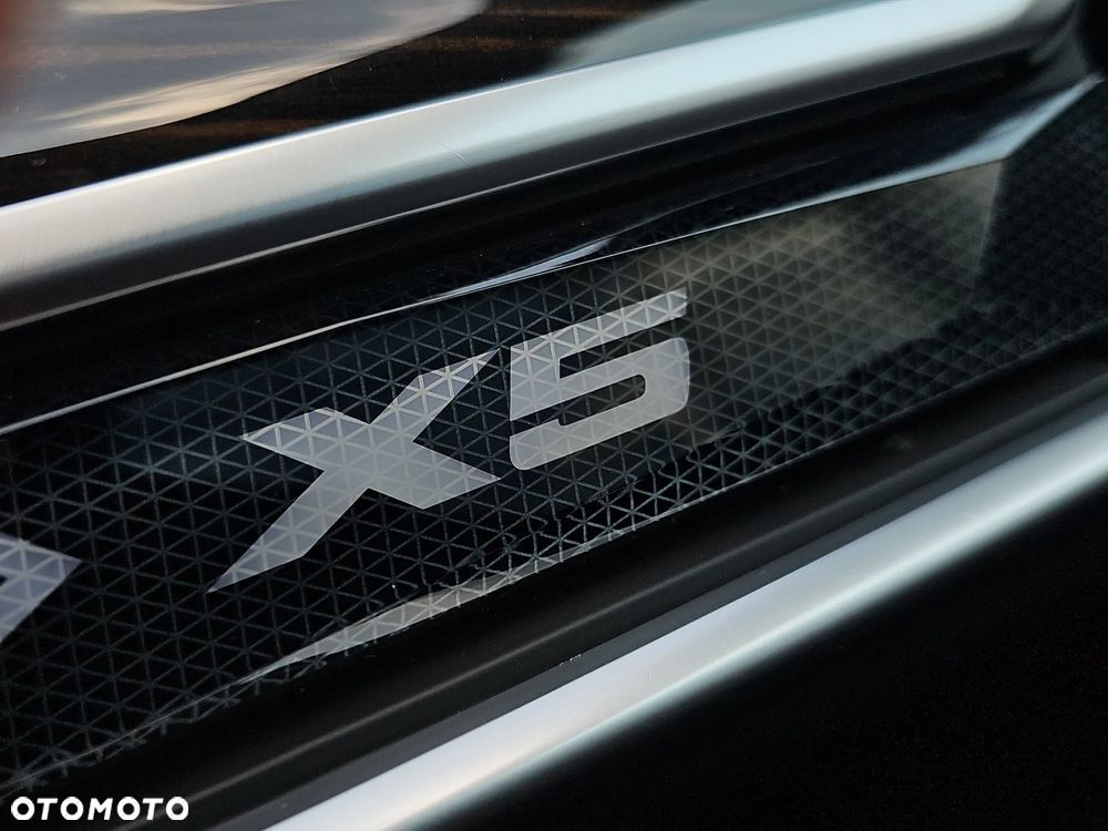 BMW X5 xDrive30d mHEV - 25