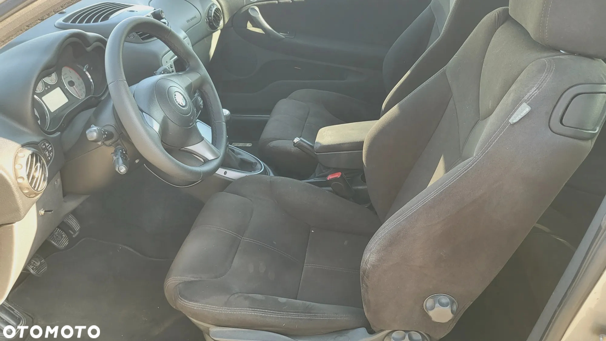 Alfa Romeo GT 1.9JTD 16V Progression - 26