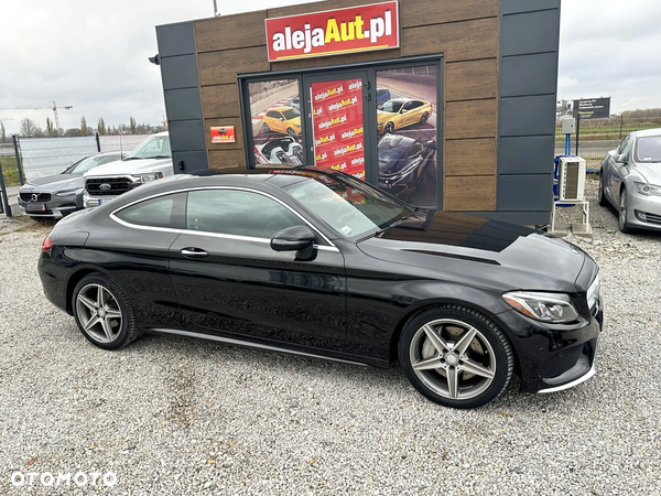 Mercedes-Benz Klasa C 300 Coupe 9G-TRONIC