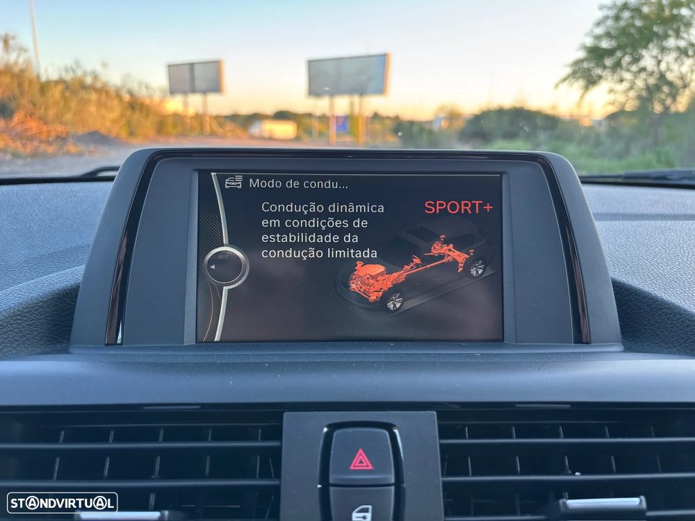 BMW 118 dA Line Sport - 26