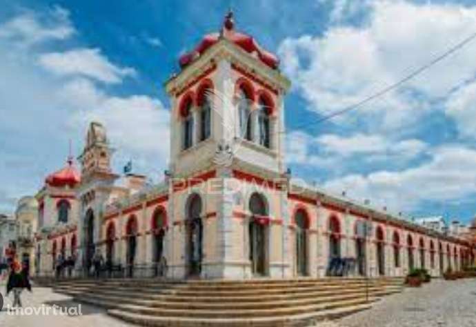 Terreno para construção para 23 fogos mais 1 loja - Grande imagem: 4/10