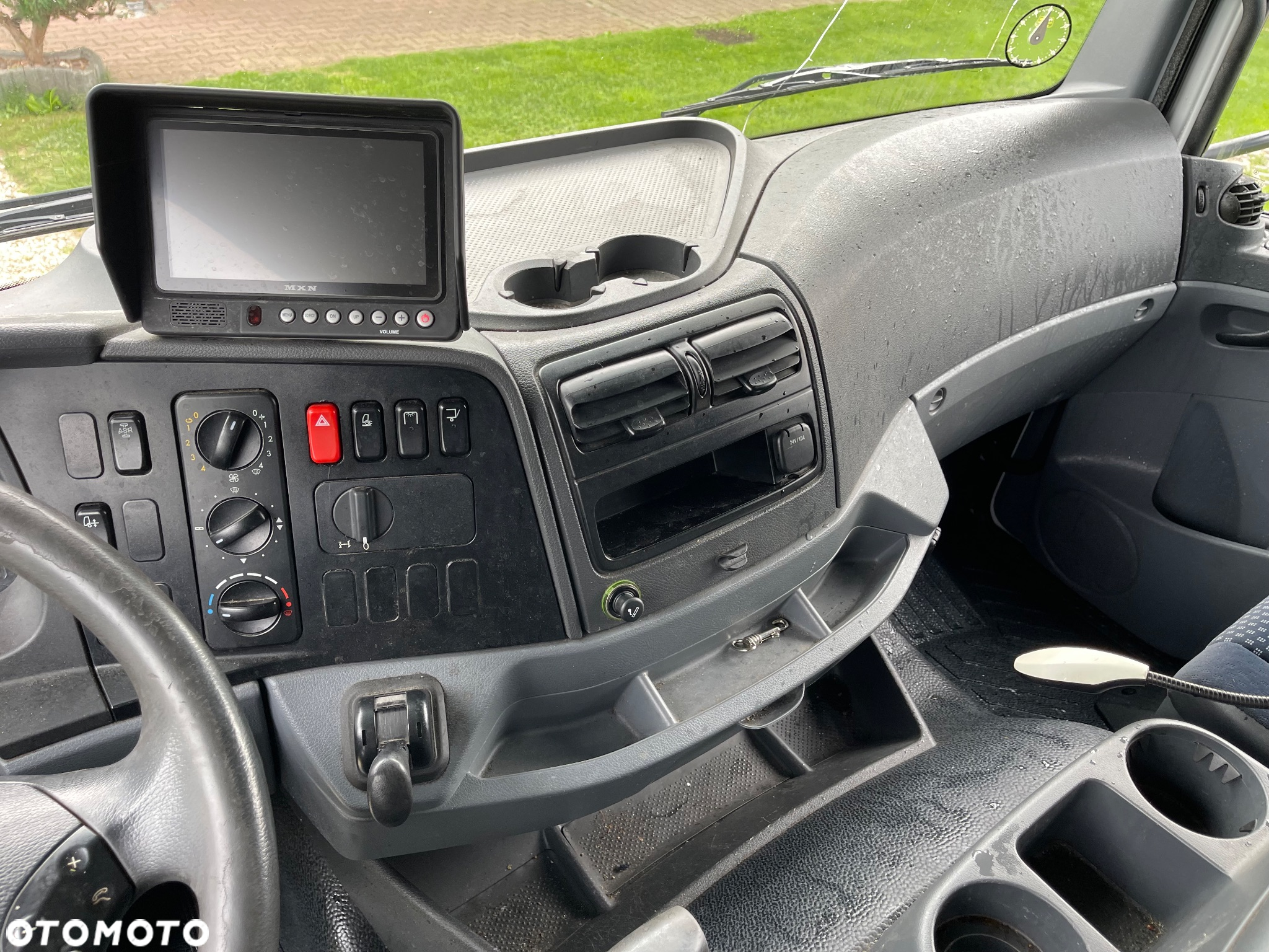Mercedes-Benz AXOR 1824 euro 5 - 24