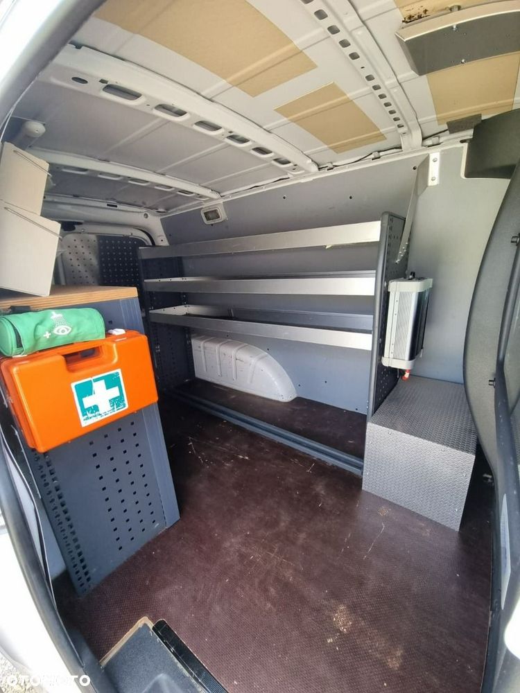 Volkswagen Caddy - 18