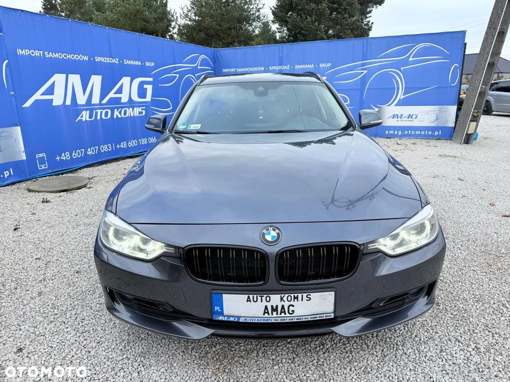 BMW Seria 3 320d Touring - 3